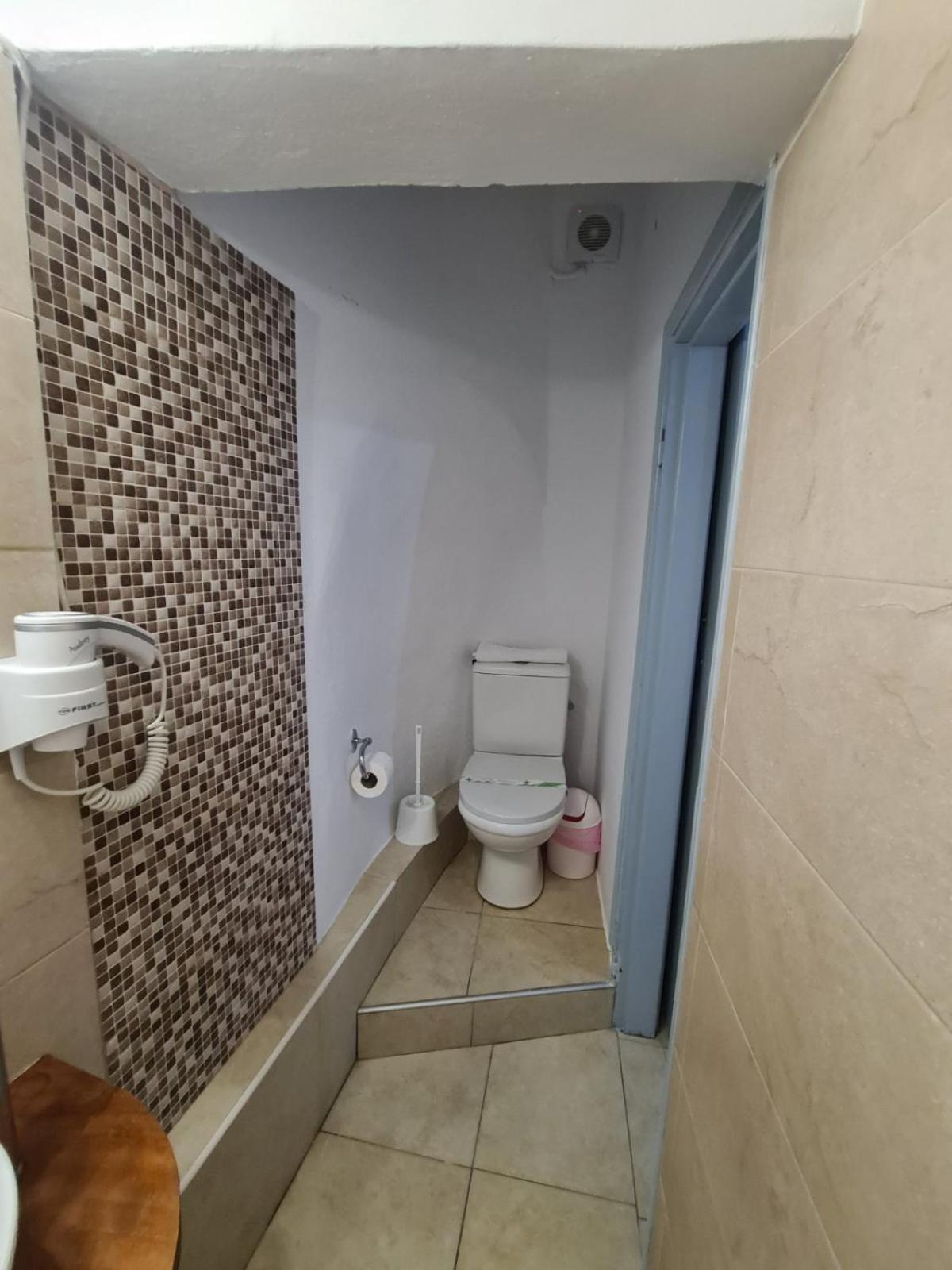Aithra -Cosy Studio In Centre Of Poros Poros Town エクステリア 写真